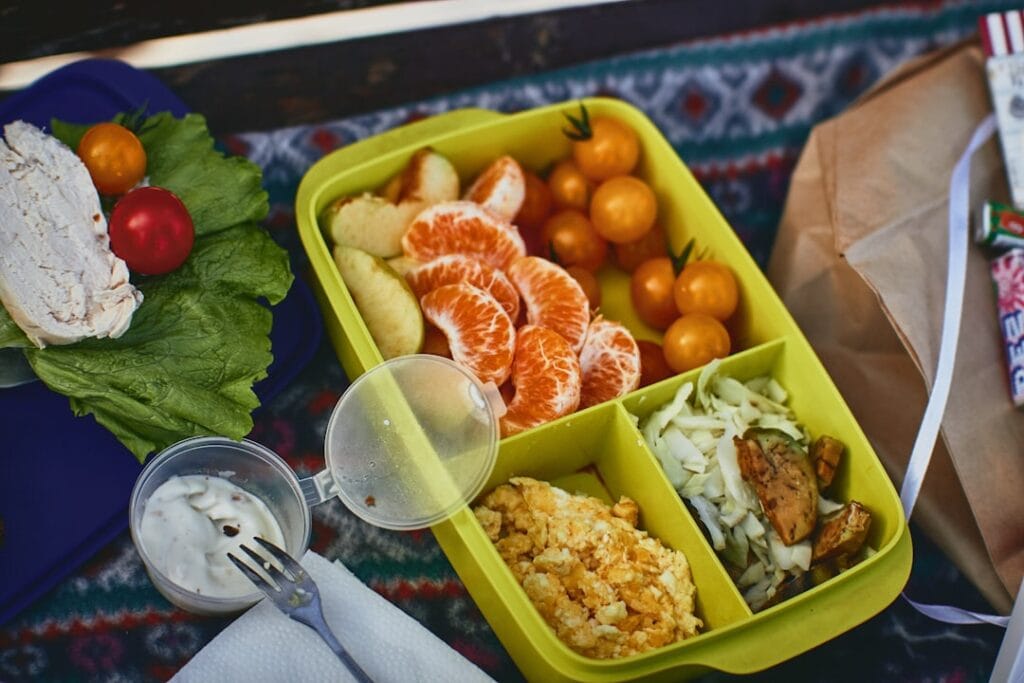 School lunch ideas for picky eaters with familiar foods packed separately in a lunchbox